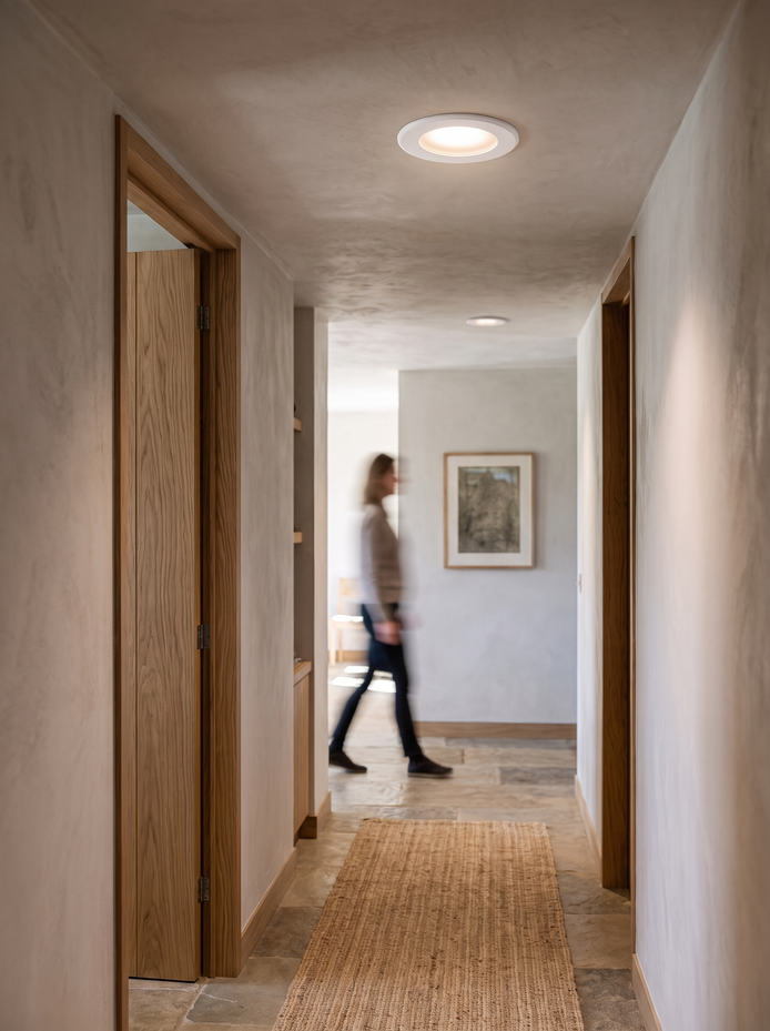 LED Recessed Can Light Disappears Into the Ceiling